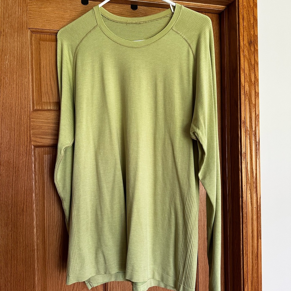 Lululemon Metal Vent Tech Long Sleeve Shirt
